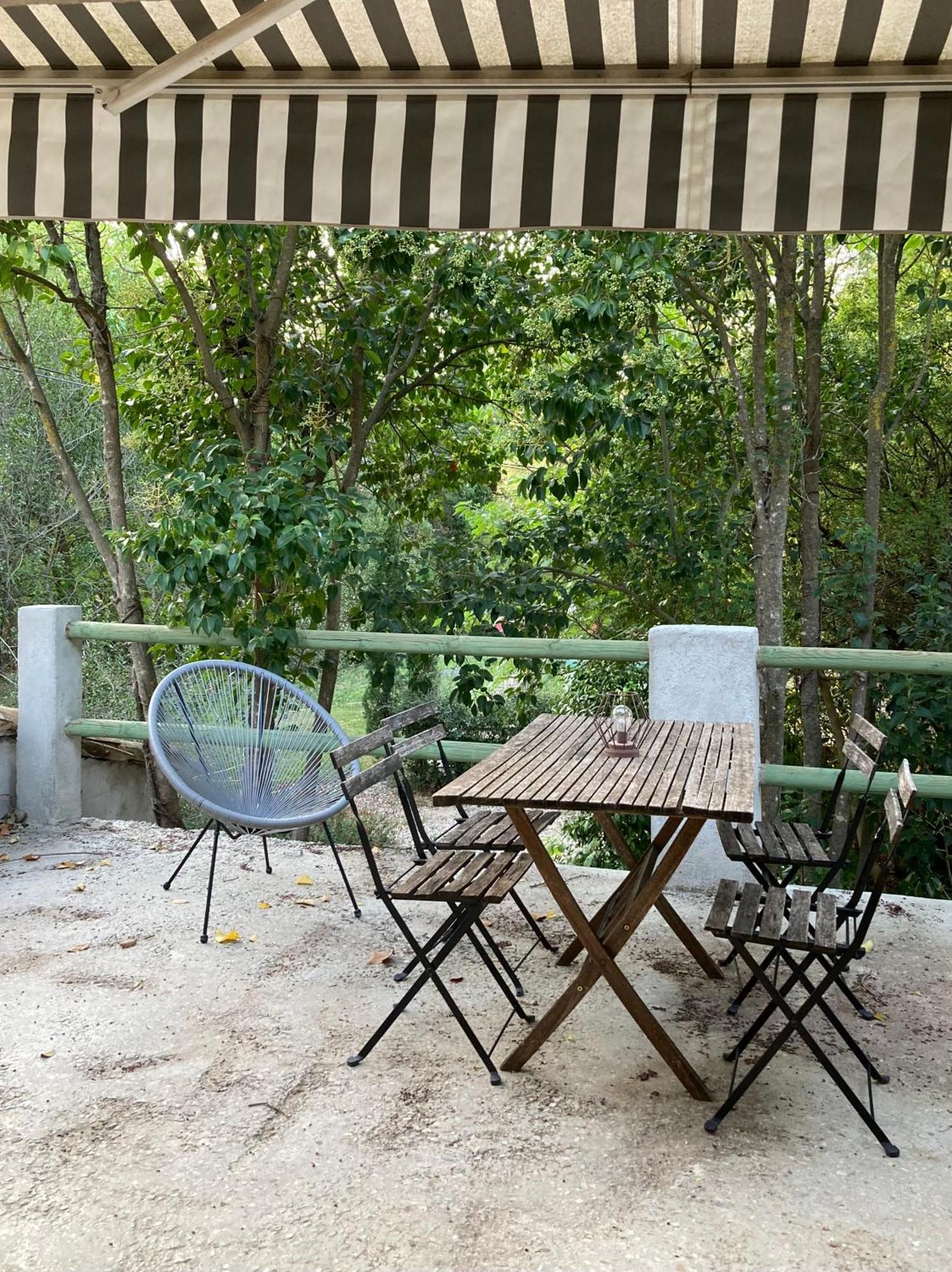 LʼIsle-sur-la-Sorgue Campagne Baudeloup B&B 외부 사진