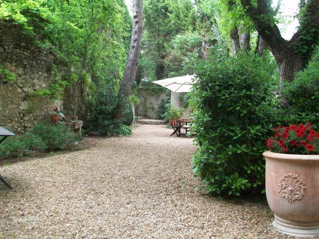 LʼIsle-sur-la-Sorgue Campagne Baudeloup B&B 외부 사진