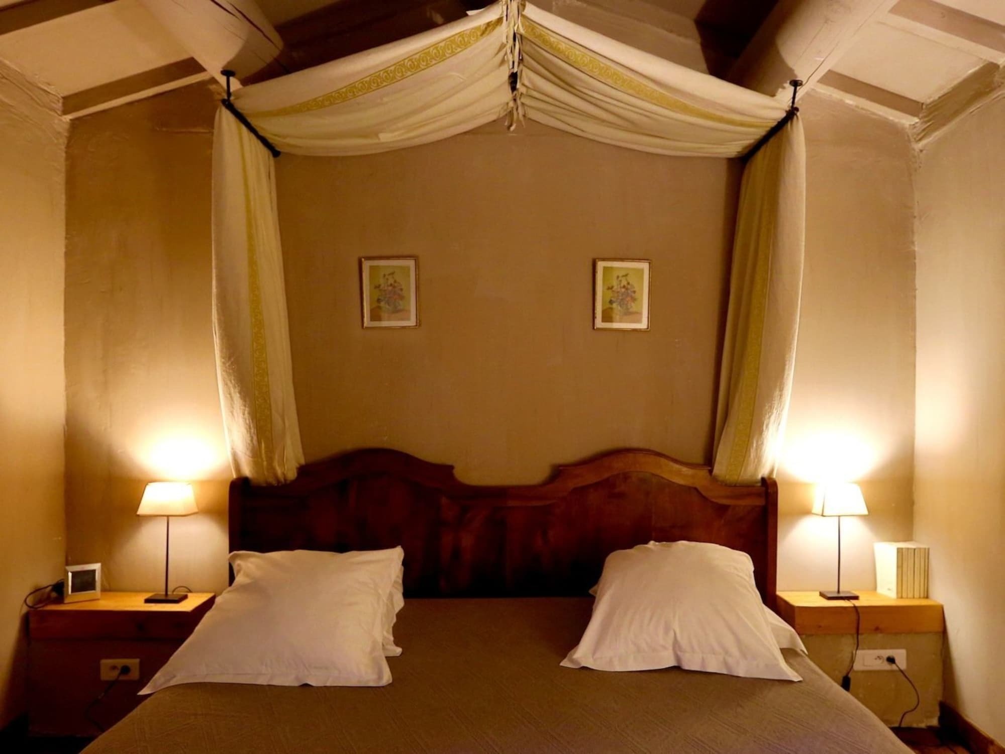 LʼIsle-sur-la-Sorgue Campagne Baudeloup B&B 외부 사진